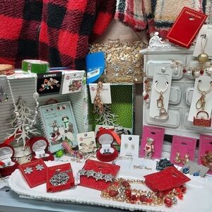 🎁🥰LAST MINUTE HOLIDAY GIFTS SELECTION🎀🎀